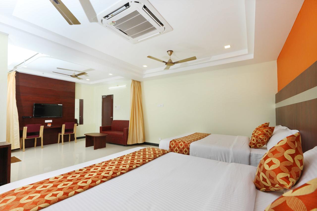 Oyo 15115 Hotel Ramcharan Residency Тирупати Экстерьер фото