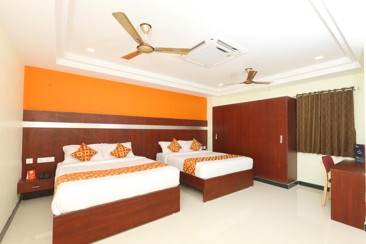 Oyo 15115 Hotel Ramcharan Residency Тирупати Экстерьер фото