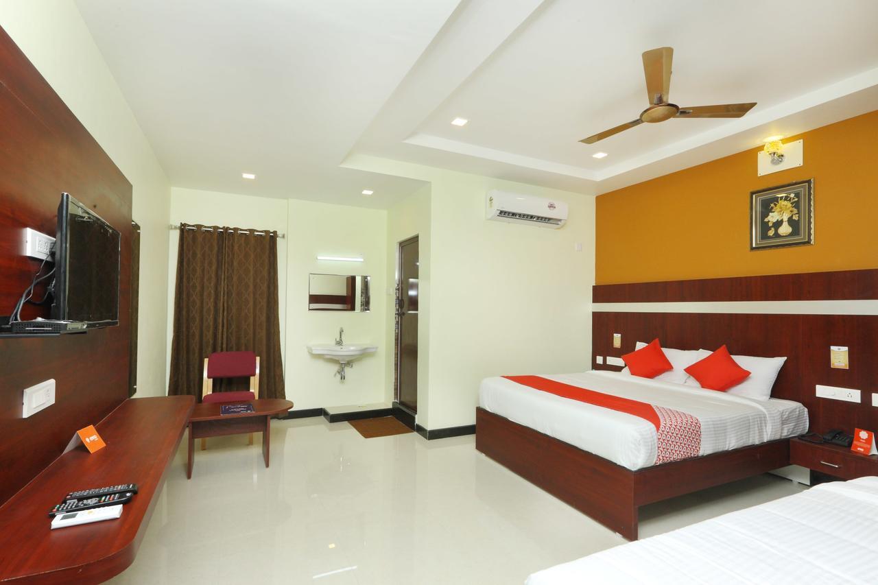 Oyo 15115 Hotel Ramcharan Residency Тирупати Экстерьер фото