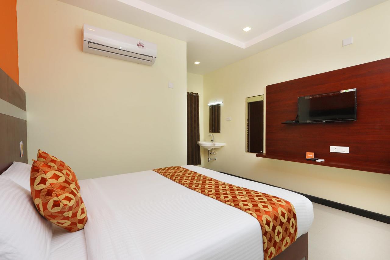 Oyo 15115 Hotel Ramcharan Residency Тирупати Экстерьер фото
